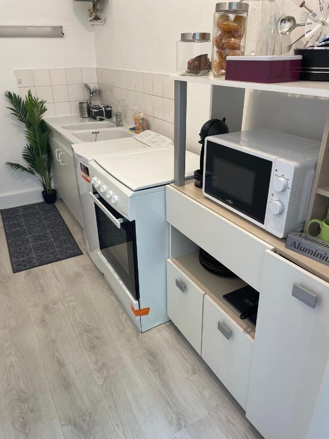 L'Univers Du Possible / Parking / Centre A 100 M Apartment Avignon Luaran gambar
